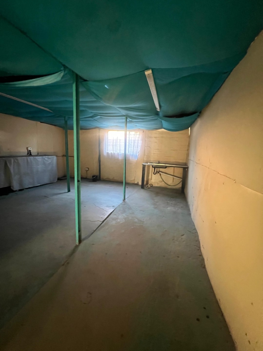 To Let commercial Property for Rent in Klerksdorp Industrial North West